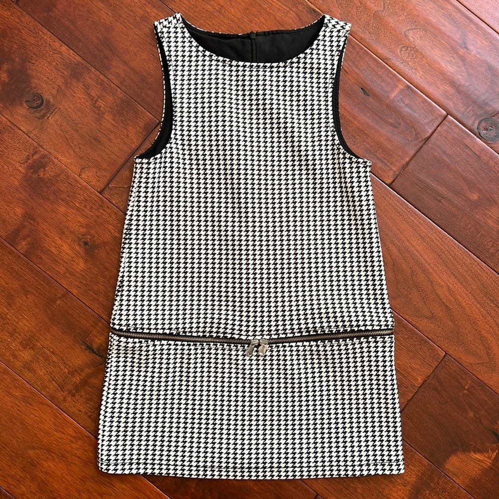 Like New dress by Zara Kids. Size 7/8.